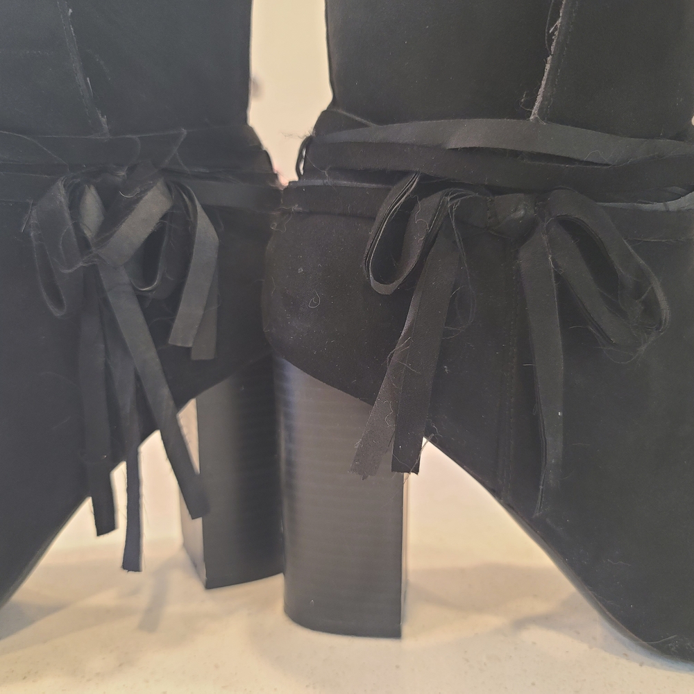 Black Faux Suede Block Heel Ankle Boots with Bow Detail – Size 10